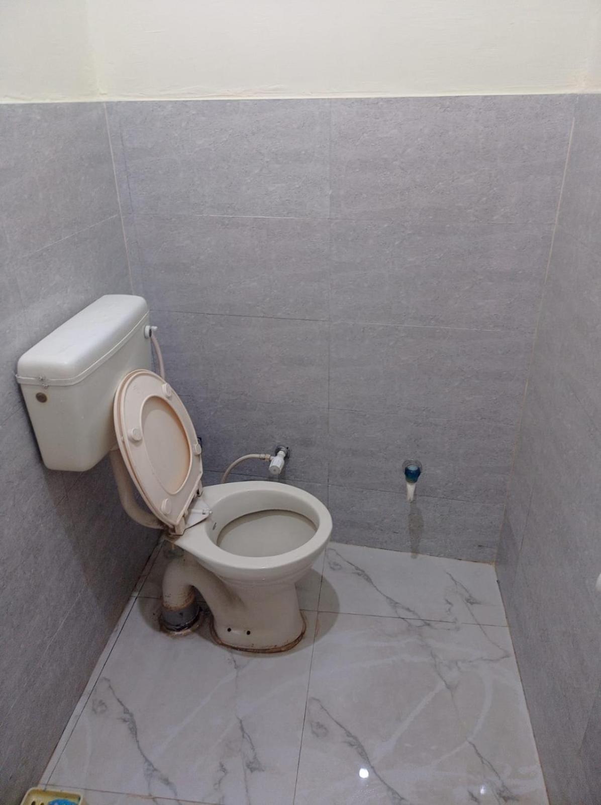 Homestay Comfort Villa Rāmpur Екстериор снимка